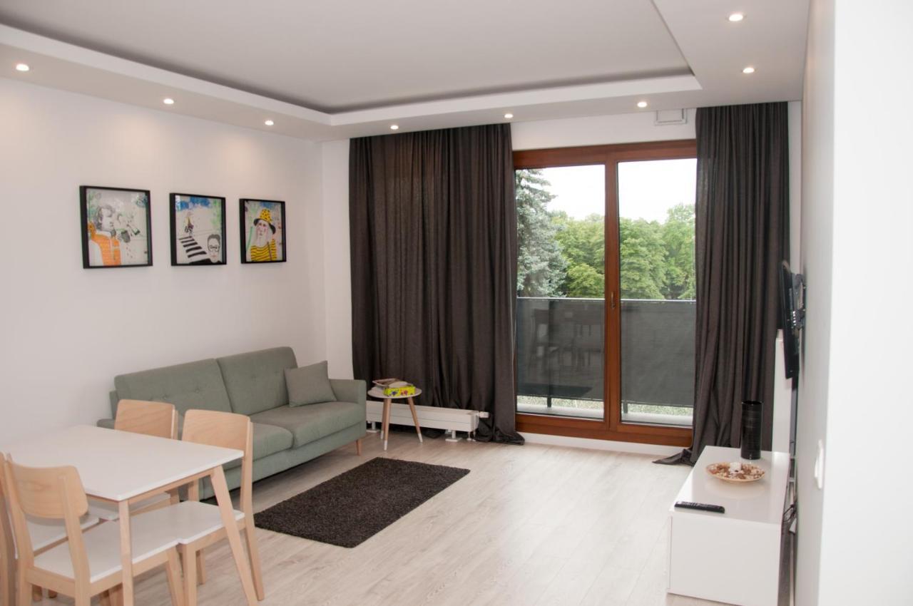 Apartament Business Magazynowa 11A วอร์ซอ ภายนอก รูปภาพ