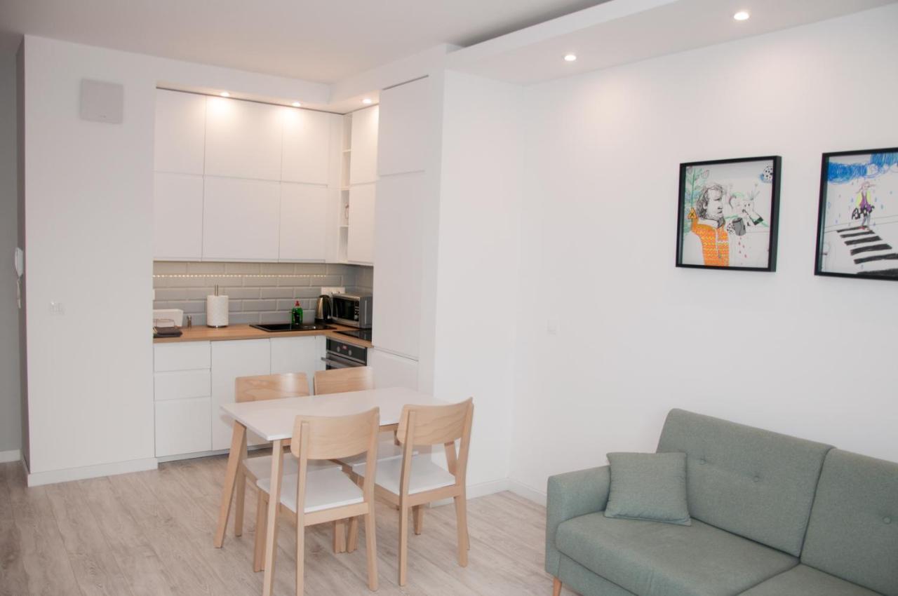 Apartament Business Magazynowa 11A วอร์ซอ ภายนอก รูปภาพ