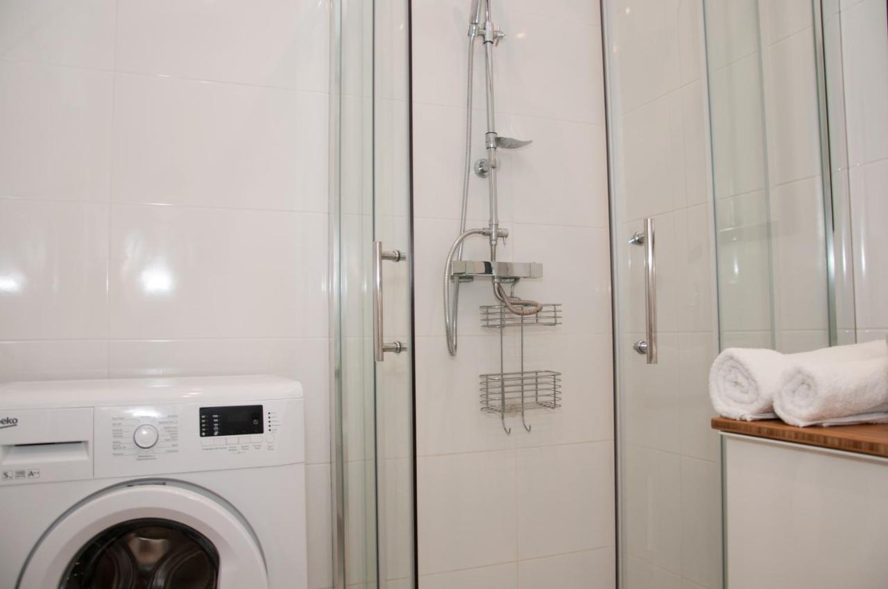 Apartament Business Magazynowa 11A วอร์ซอ ภายนอก รูปภาพ
