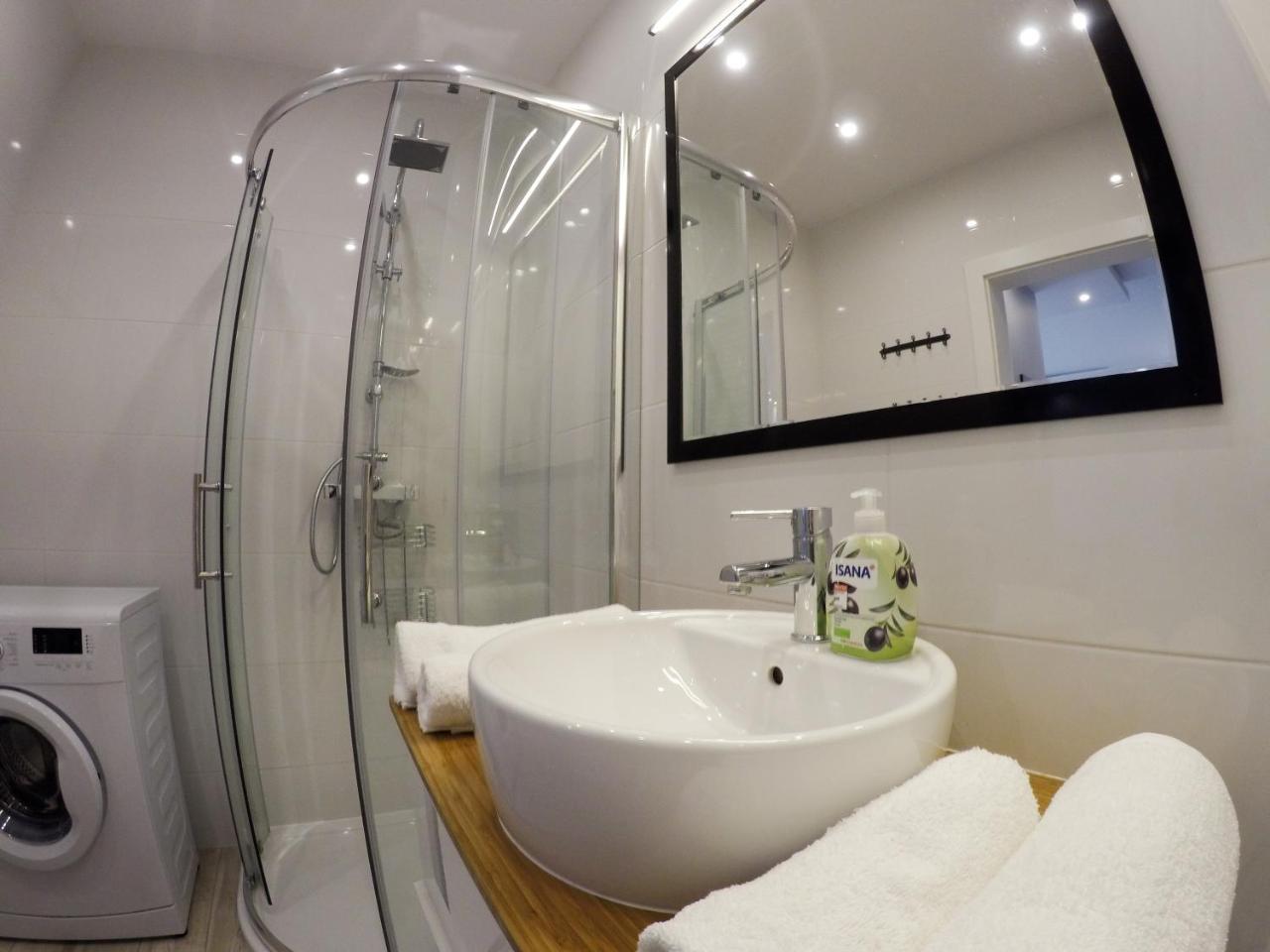 Apartament Business Magazynowa 11A วอร์ซอ ภายนอก รูปภาพ